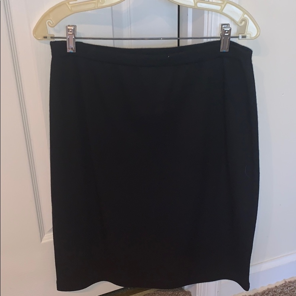 Women’s long black skirt Liz Claiborne